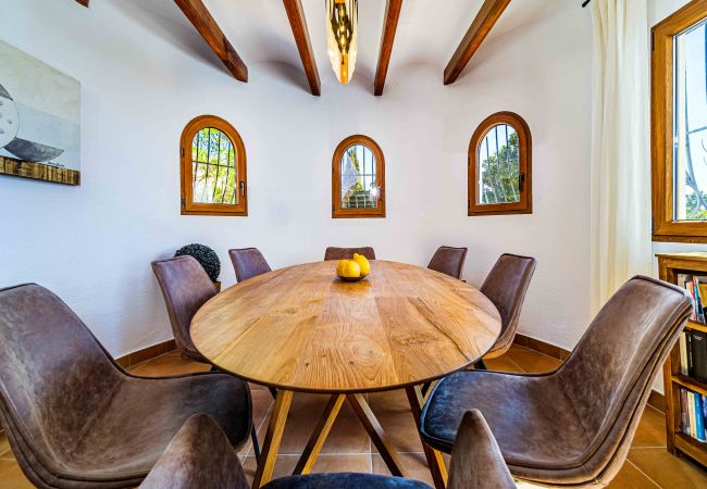 Villa em Javea / Xàbia -  Villa Llamedos Montgo Javea, Piscina privada