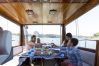 Barco em Vila Nova de Gaia - Noite a Bordo do Chris-Craft Experiência no Douro
