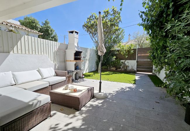  em Albufeira - Magnific Studio with a cozy garden, 5 minutes to the beach