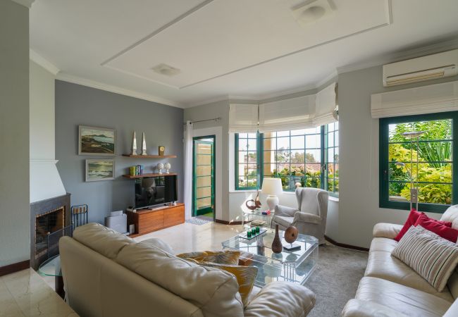 Casa em Santa Brígida - House with cozy garden BBQ 