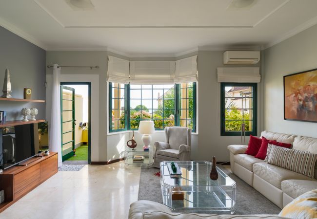 Casa em Santa Brígida - House with cozy garden BBQ 