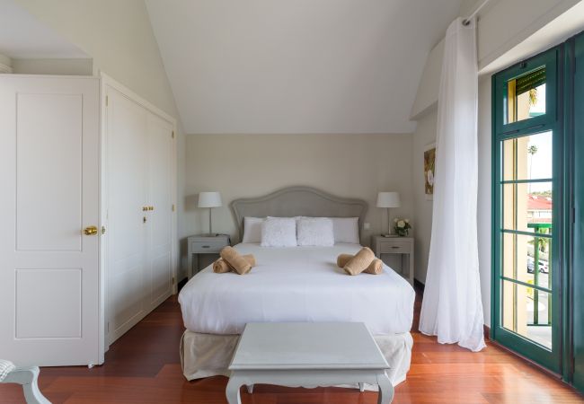 Casa em Santa Brígida - House with cozy garden BBQ 