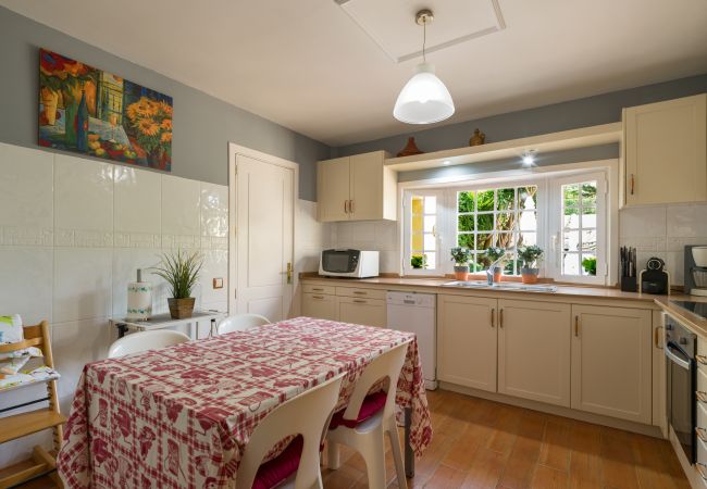 Casa em Santa Brígida - House with cozy garden BBQ 