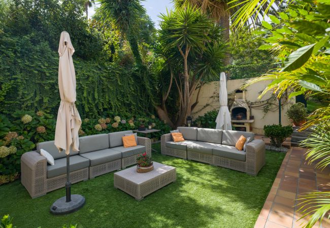 Casa em Santa Brígida - House with cozy garden BBQ 