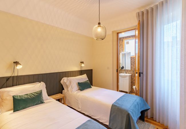 Apartamento em Porto - Downtown Wood's Flat Apartment (Famílias, AC)