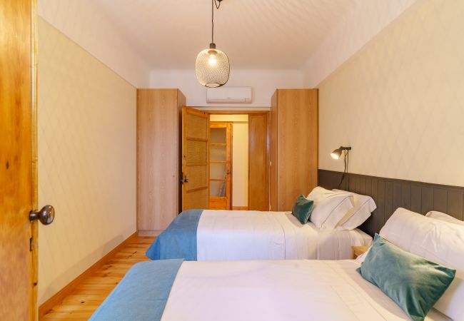 Apartamento em Porto - Downtown Wood's Flat Apartment (Famílias, AC)