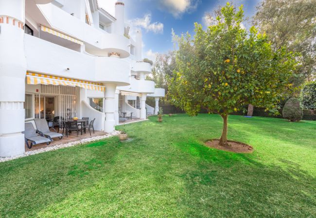 Apartamento em Mijas Costa - Cozy vacation home with garden | Jardines de Calahonda II