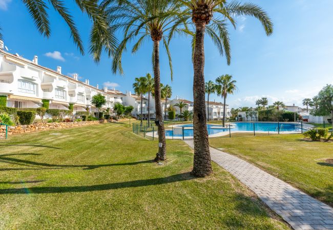 Apartamento em Mijas Costa - Jardines de Calahonda III | Beautiful sea and garden view