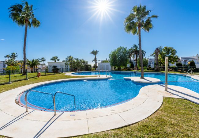 Apartamento em Mijas Costa - Jardines de Calahonda III | Beautiful sea and garden view