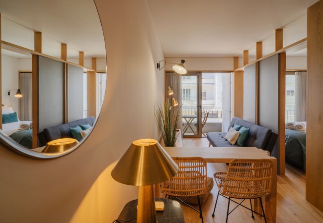 Apartamento em Porto - Premium Corporate Campanhã VI (Varanda, NOVO NA VRBO)