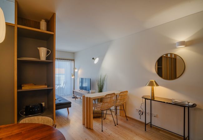 Apartamento em Porto - Premium Corporate Campanhã VII (Varanda, NOVO NA VRBO)