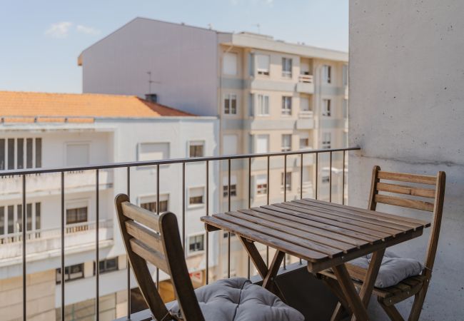 Apartamento em Porto - Premium Corporate Campanhã VII (Varanda, NOVO NA VRBO)