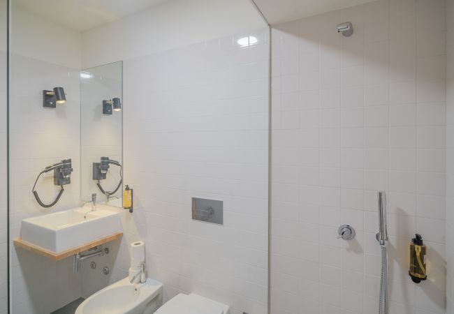 Apartamento em Porto - Premium Corporate Campanhã VII (Varanda, NOVO NA VRBO)