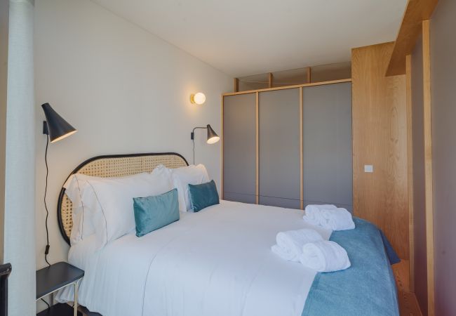 Apartamento em Porto - Premium Corporate Campanhã VIII (Varanda, NOVO NA VRBO)