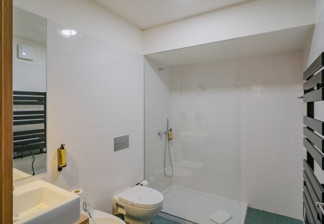 Apartamento em Porto - Premium Corporate Campanhã IX (Varanda, NOVO NA VRBO)