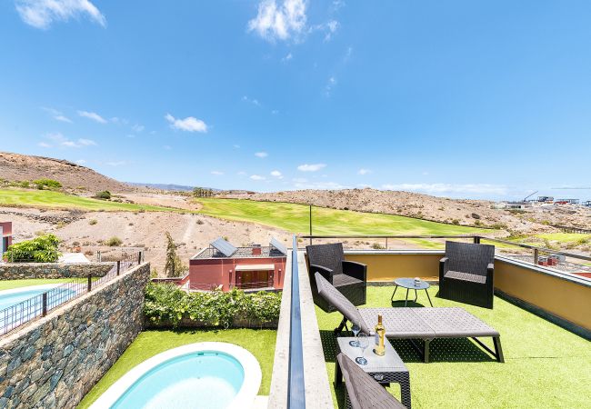 Villa em San Bartolomé de Tirajana - Vista Golf 12 by Canariasgetaway