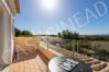 Villa em Carvoeiro -  Casa Sinead | limpeza profissional | casa de 3 quartos | piscina | jardim grande