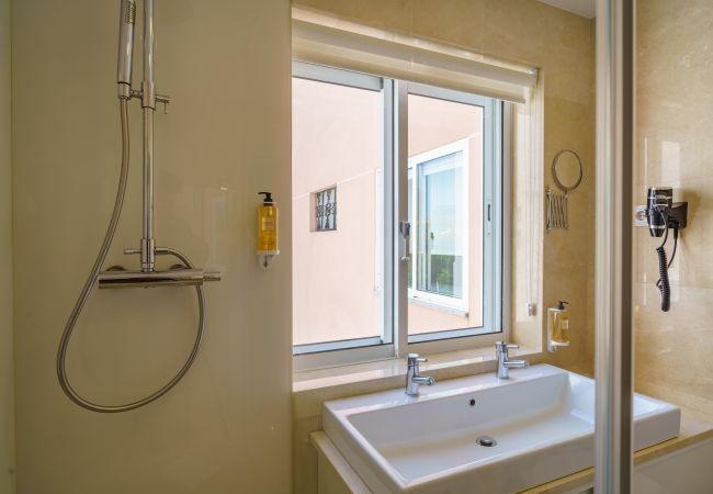 Apartamento em Porto - Classic Apartment (Novo VRBO)