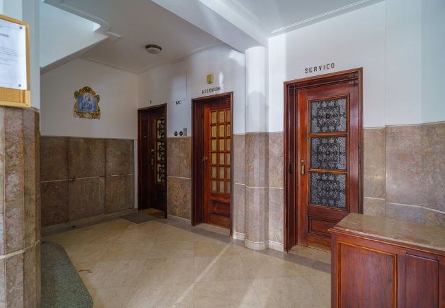 Apartamento em Porto - Classic Apartment (Novo VRBO)