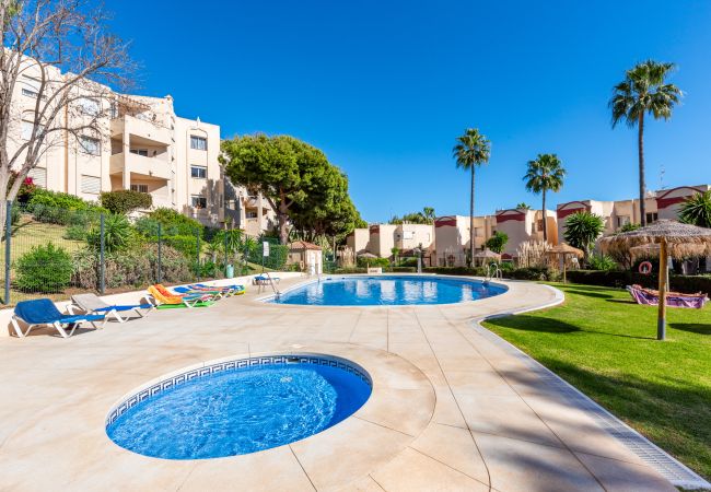 Apartamento em Mijas Costa - Zeus | Riviera del Sol Apartment with Stunning Sew Views