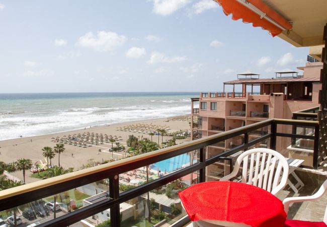 Апартаменты на Torremolinos - Carihuela - Frontline Beach Apartment in Torremolinos