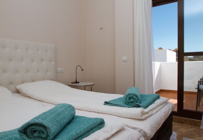 Апартаменты на Estepona - Golf Hills Marbella - Beautiful decorated incl. lounge terrace