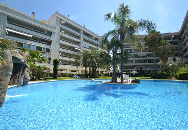 Апартаменты на Salou - Jardines Paraisol: 2 habs, amplia terraza, residencia de calidad con bonita piscina, a unos minutos de las playas y comercios Salou