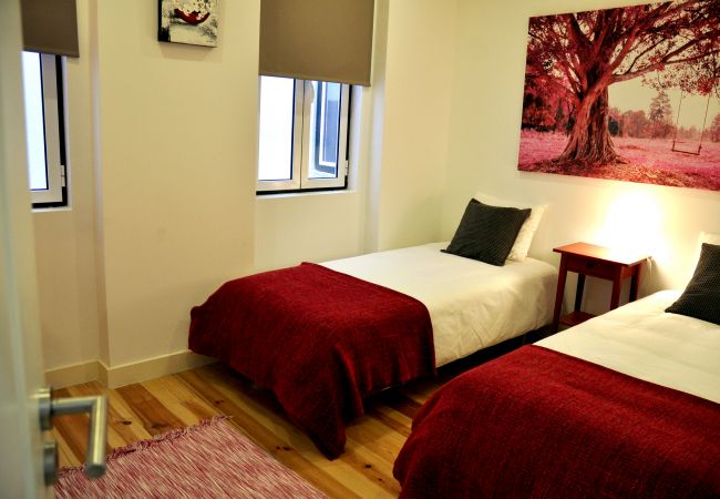 Апартаменты на Lisboa - Apartamento confortável e estiloso, totalmente equipado, com três quartos, próximo do centro de Lisboa.