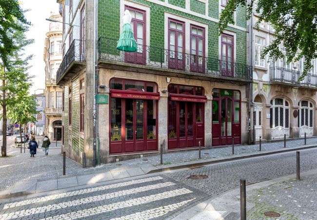Апартаменты на Porto - Galerias Haute Couture Nightlife Flat (Terraço, NOVO NA VRBO)