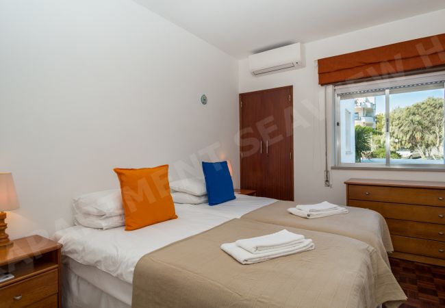 Апартаменты на Luz - Seaview Apartment H | professionally cleaned | 2-bedroom apartment | very close to centre of Praia da Luz | panoramic sea views
