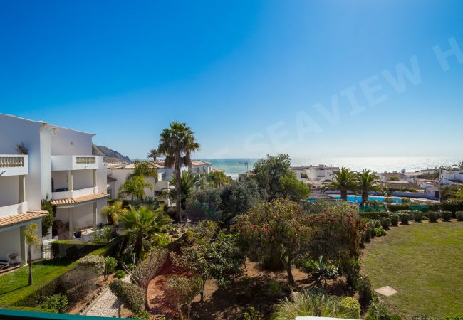 Апартаменты на Luz - Seaview Apartment H | professionally cleaned | 2-bedroom apartment | very close to centre of Praia da Luz | panoramic sea views