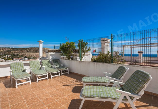 Апартаменты на Luz - Rua 1º de Maio | professionally cleaned | 3-bedroom apartment | centre of Praia da Luz | breath-taking sea views