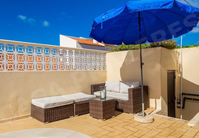 Вилла на Carvoeiro - Casa Prazeres | professionally cleaned | 4-bedroom villa | swimming pool | close to Carvoeiro and amenities