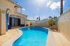 Вилла на Carvoeiro - Casa Prazeres | professionally cleaned | 4-bedroom villa | swimming pool | close to Carvoeiro and amenities