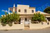 Вилла на Carvoeiro - Casa Prazeres | professionally cleaned | 4-bedroom villa | swimming pool | close to Carvoeiro and amenities