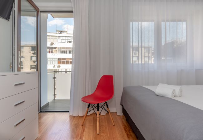 Апартаменты на Porto - Downtown Harmony Apartment (Famílias, Varanda)