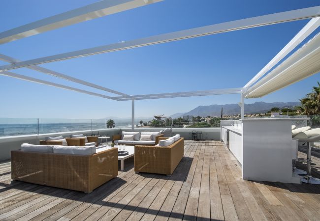 Вилла на Марбелья / Marbella - Costabella Marbella - Unique Luxury Beach Villa