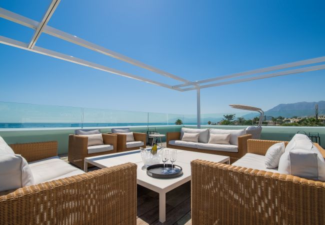 Вилла на Марбелья / Marbella - Costabella Marbella - Unique Luxury Beach Villa