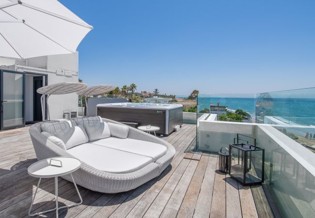 Вилла на Марбелья / Marbella - Costabella Marbella - Unique Luxury Beach Villa