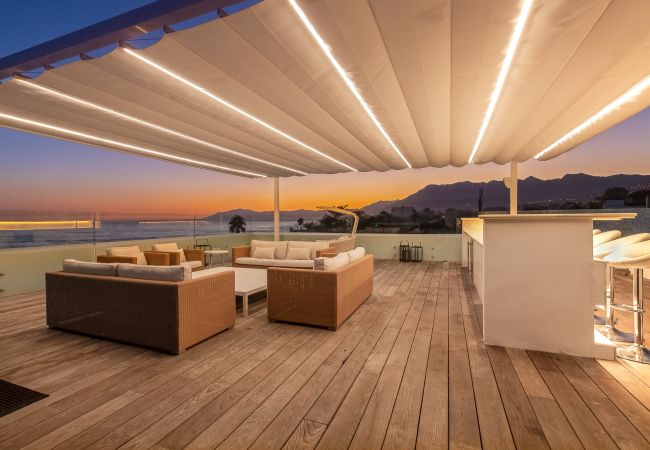 Вилла на Марбелья / Marbella - Costabella Marbella - Unique Luxury Beach Villa