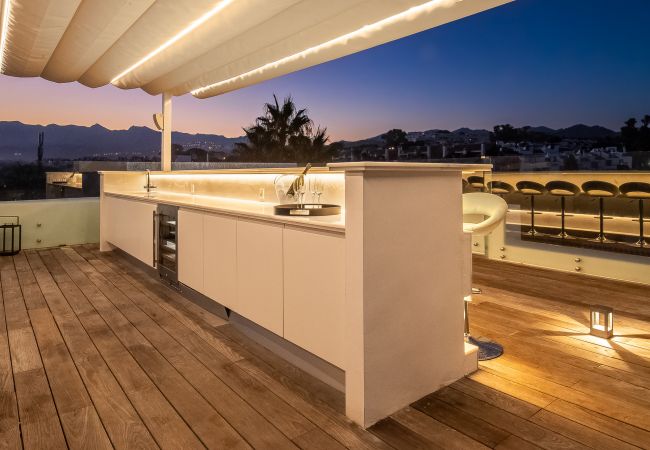 Вилла на Марбелья / Marbella - Costabella Marbella - Unique Luxury Beach Villa