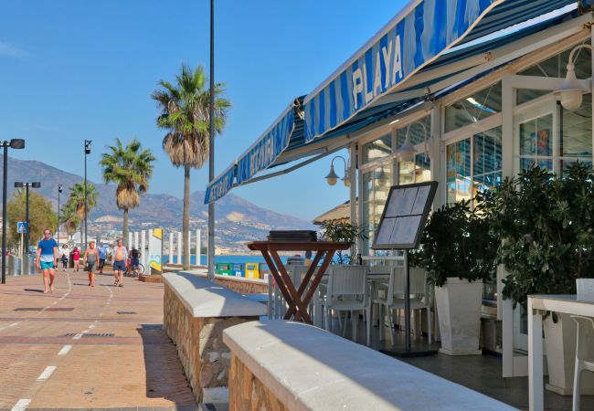 Апартаменты на Фуэнхирола / Fuengirola - Doña Sofia Fuengirola - Beach Apartment, parking, Wi-Fi, sea view