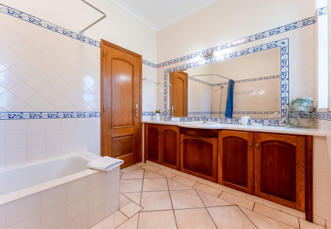 Вилла на Boliqueime - Quinta das Laranjeiras | 4 Quartos | Casa no Campo | Boliqueime