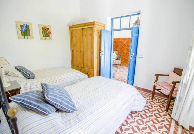 Вилла на Almancil - Quinta da Ilda | 6 Quartos | Casa Típica | Almancil 