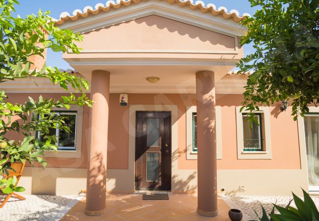 Вилла на Lagos - Casa Carinha | professionally cleaned | 5-bedroom luxury villa | private pool | near Lagos town centre