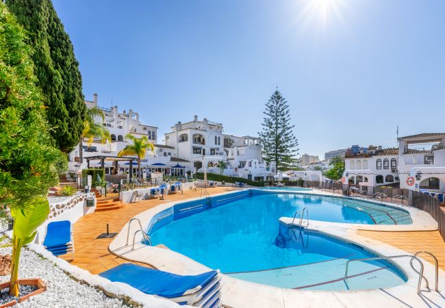 Апартаменты на Benalmádena - Pueblo Evita III, Benalmadena - 3 BED / 2 BATH, terrace, sea view