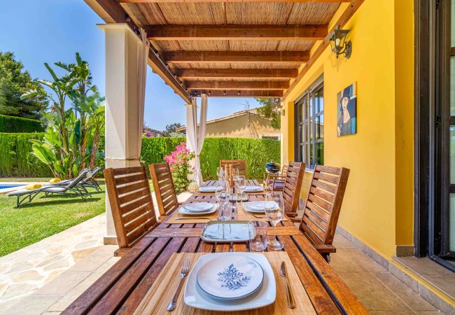 Вилла на Хавеа / Javea - Villa Abaesko, con Jardín y Piscina Privada