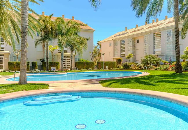 Апартаменты на Хавеа / Javea - Golden Gardens Duplex Apartment Javea Arenal , 3 Terrazas, AC, Piscina, a solo 600m de la Playa!