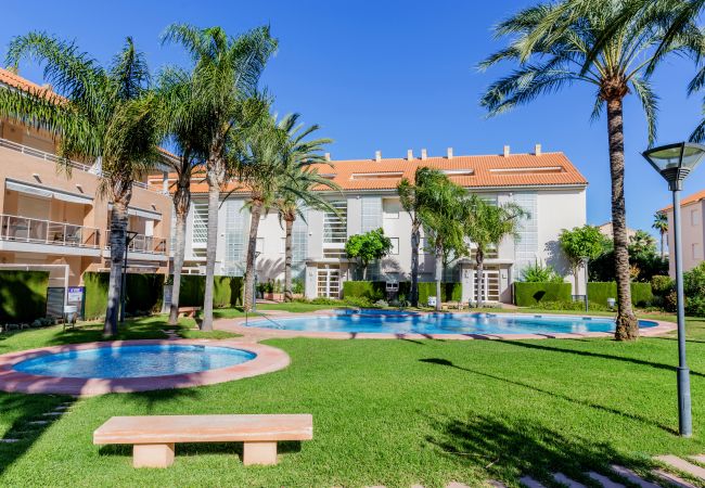 Апартаменты на Хавеа / Javea - Golden Gardens Duplex Apartment Javea Arenal , 3 Terrazas, AC, Piscina, a solo 600m de la Playa!