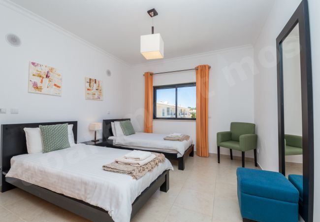 Апартаменты на Lagos - Apartment Mos | professionally cleaned | 2-bedroom second-floor apartment | communal pool